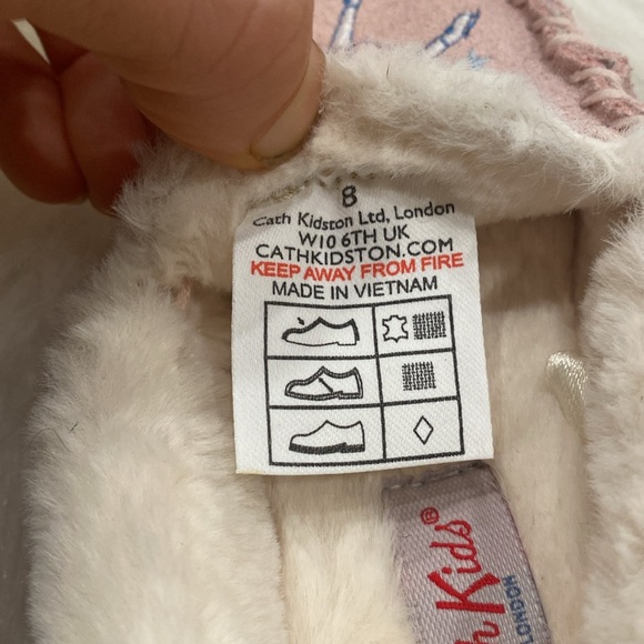 Cath Kids Girl’s Ice Skater slippers toddler size 8 NWOT - Picture 8 of 8